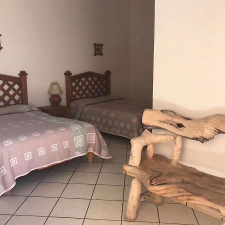 Hotel Puesta Del Sol 克雷尔 外观 照片