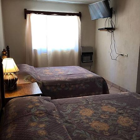Hotel Puesta Del Sol 克雷尔 外观 照片
