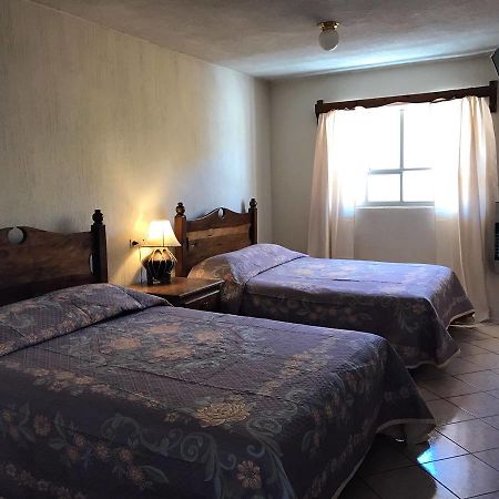 Hotel Puesta Del Sol 克雷尔 外观 照片