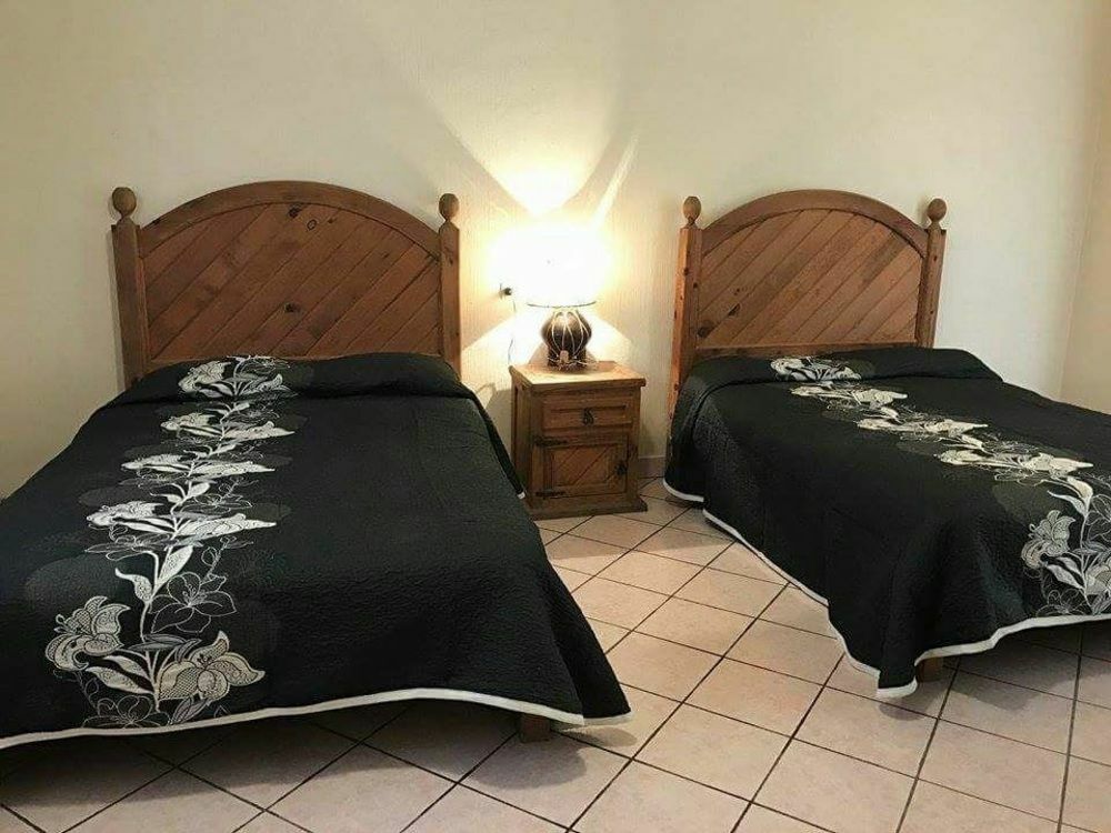 Hotel Puesta Del Sol 克雷尔 外观 照片
