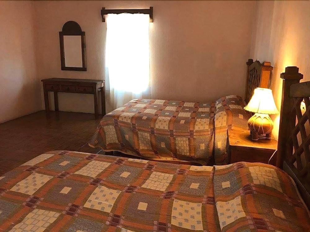 Hotel Puesta Del Sol 克雷尔 外观 照片